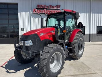 Main image Case IH Farmall 95A